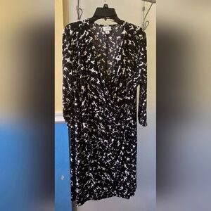 Jaclyn Smith Black and White Long Sleeve Dress